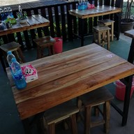 สุชาติ ก๋วยเตี๋ยวเป็ด