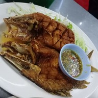 เมนูของร้าน สมยศ ข้าวต้มรอบดึก (Som Yot Khaotom Rop Duek)โชคชัย 4 ซอย 72  โชคชัย 4