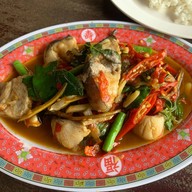 เมนูของร้าน ร้านปลาเขื่อนทองผาภูมิ