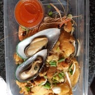 เมนูของร้าน หอยทอดยักษ์ใหญ่ ปลาเผา วังเดิม9. ย่อยมาจากหมูทอดบ้านแขก