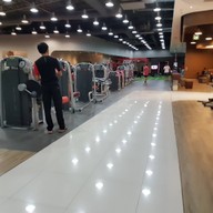 บรรยากาศ Fitness First The Mall Tahpra