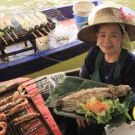 ปลาเผา ครูติ๋ม กุ้งเผา ตลาดน้ำตลิ่งชัน