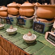 ตลาดเพลาชาย