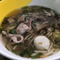 ก๋วยเตี๋ยวหมูต้มยำตำลึงนายเอก อยุธยา อยู่ใน ปตท. สายเอเซีย ฝั่งขาขึ้น กม.25.5