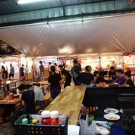 ก.สเต็ก ตลาดอินดี้ กัลปพฤกษ์