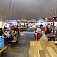 ก.สเต็ก ตลาดอินดี้ กัลปพฤกษ์