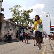บรรยากาศ Street Art Armenian street
