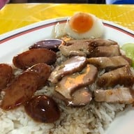 ข้าวหมูแดงซอกตึกสามย่าน เชลล์ชวนชิม