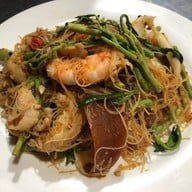 เมนูของร้าน ฉอเล้ง หมี่กระเฉดตลาดพลู ตลาดพลู