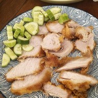 เมนูของร้าน ขาหมูนายอ้วน ประชาอุทิศ34