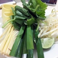 เมนูของร้าน ศิริวรรณ บ้านหอยทอด รัตนาธิเบศร์