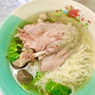 เฮียสิทธิ์ หมี่ซั่วเป็ดตุ๋น เจ้าเก่า ตลาดใหม่