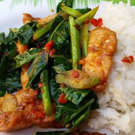 เมนูของร้าน ครัวคุณแอ๊ด ไปรษณีย์กลาง
