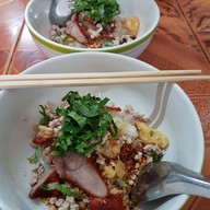 ร้านอาหารจันทร์ทอง