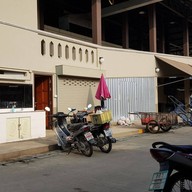 ขนมจีนน้ำเงี้ยวป้านวล ตลาดแม่จัน