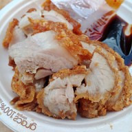 เมนูของร้าน ⭐️อ้วนนะหมูกรอบชาชู ข้าวมันไก่