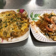 วรรัตน์ผัดไทย-หอยทอด อ.ปราสาท วรรัตน์ผัดไทย หอยทอด