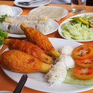 เมนูของร้าน แดงแหนมเนือง ในเมือง