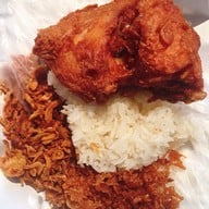 เมนูของร้าน ไก่ทอดวานีต้า โต้รุ่งฉื่อฉาง(เจ้าเก่าหน้าเซเว่น)