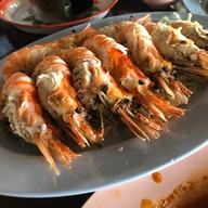 ร้านอาหารเตยใหญ่