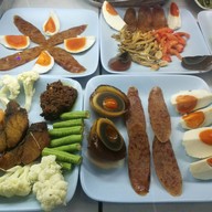 ข้าวต้ม 1 บาท โก้เสริฐ