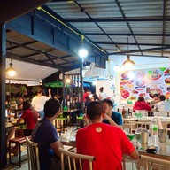 บรรยากาศ Only Yum  (ร้านยำ) ถลาง