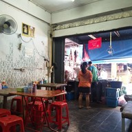 บรรยากาศ ก๋วยเตี๋ยวหมูหมักกาดหลวง