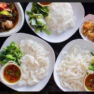 ร้านส้มตำผู้ชายขายหอย นครอินทร์