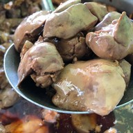 ก๋วยเตี๋ยวไก่ตุ๋นแม่วารีย์ ท่าเรือ