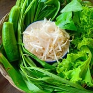 ผัดไทอิงธารา