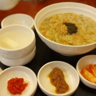 본족비빔밥 Cafe