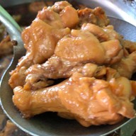 ก๋วยเตี๋ยวไก่ตุ๋นแม่วารีย์ ท่าเรือ