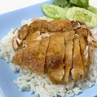 เมนูของร้าน ข้าวมันไก่ทอดเจ๊แกะ