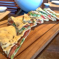 เมนูของร้าน Midwinter Green