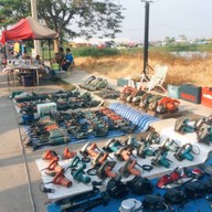 บรรยากาศ คลองถม ตลาดไท