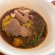 ก๋วยเตี๋ยวเรือป้าดา
