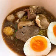 ก๋วยเตี๋ยวเรือป้าดา