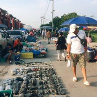 บรรยากาศ คลองถม ตลาดไท