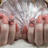 คุณหมวย เล็บสวย