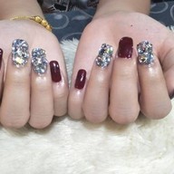 คุณหมวย เล็บสวย