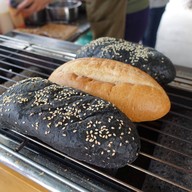 ข้าวจี่ปาเต้ สี่แยกตลาดหมู