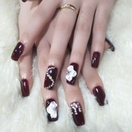 คุณหมวย เล็บสวย