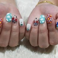 คุณหมวย เล็บสวย