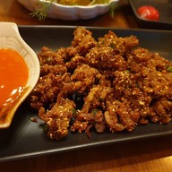 ร้านอาหาร อีสาน ฟิวชั่น @888