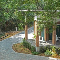 บ้านก้ามปู อุทัยธานี