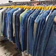 ตลาดนัดพันธุ์ทิพย์