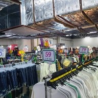 ตลาดนัดพันธุ์ทิพย์