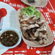 เมนูของร้าน ลาบนายมอน