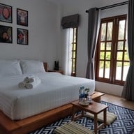 บ้านรักอรุณ (rak Arun House)​