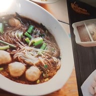 ตลาดนัดพันธุ์ทิพย์